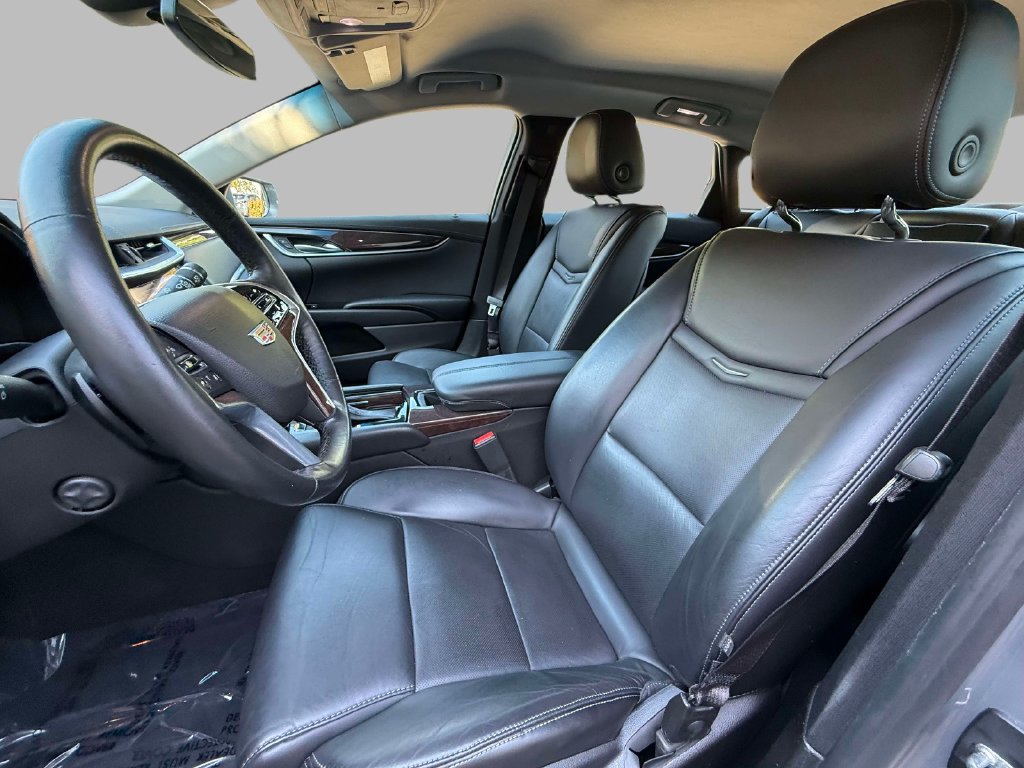 Used 2017 Cadillac XTS Luxury AWD/4WD image 2