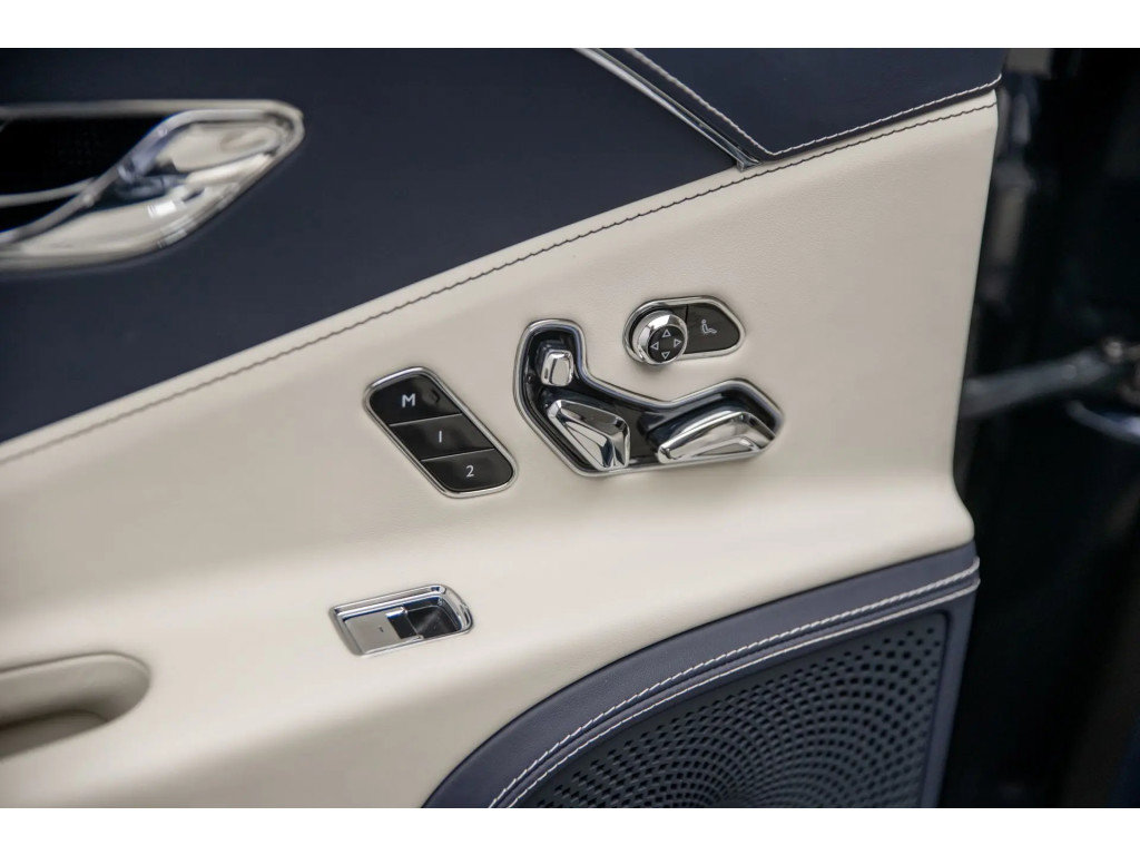 Certified 2023 Bentley Flying Spur V8 AWD/4WD image 34