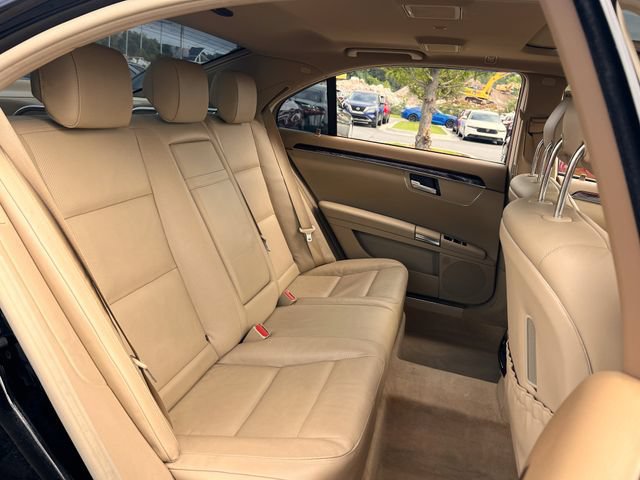 Used 2012 Mercedes-Benz S 400 image 32