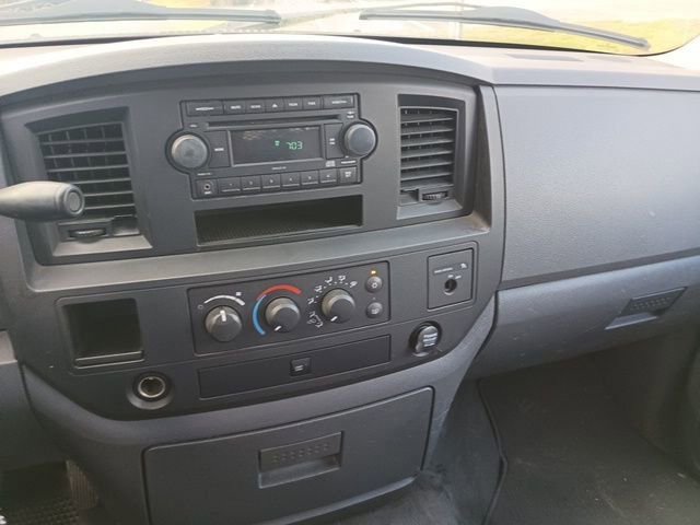 Used 2009 Dodge Ram 2500 Truck SXT image 9