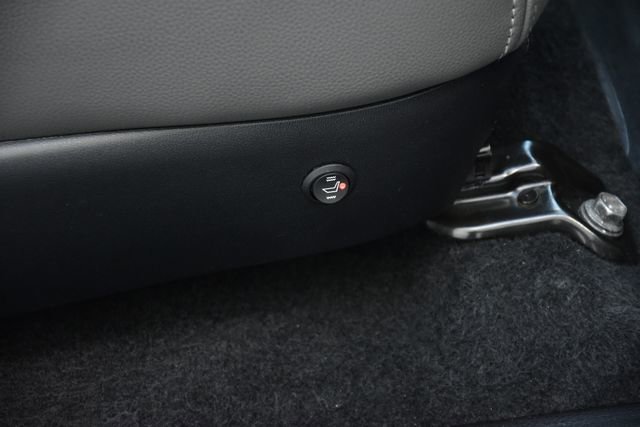 Used 2022 Toyota Tacoma TRD Sport image 14