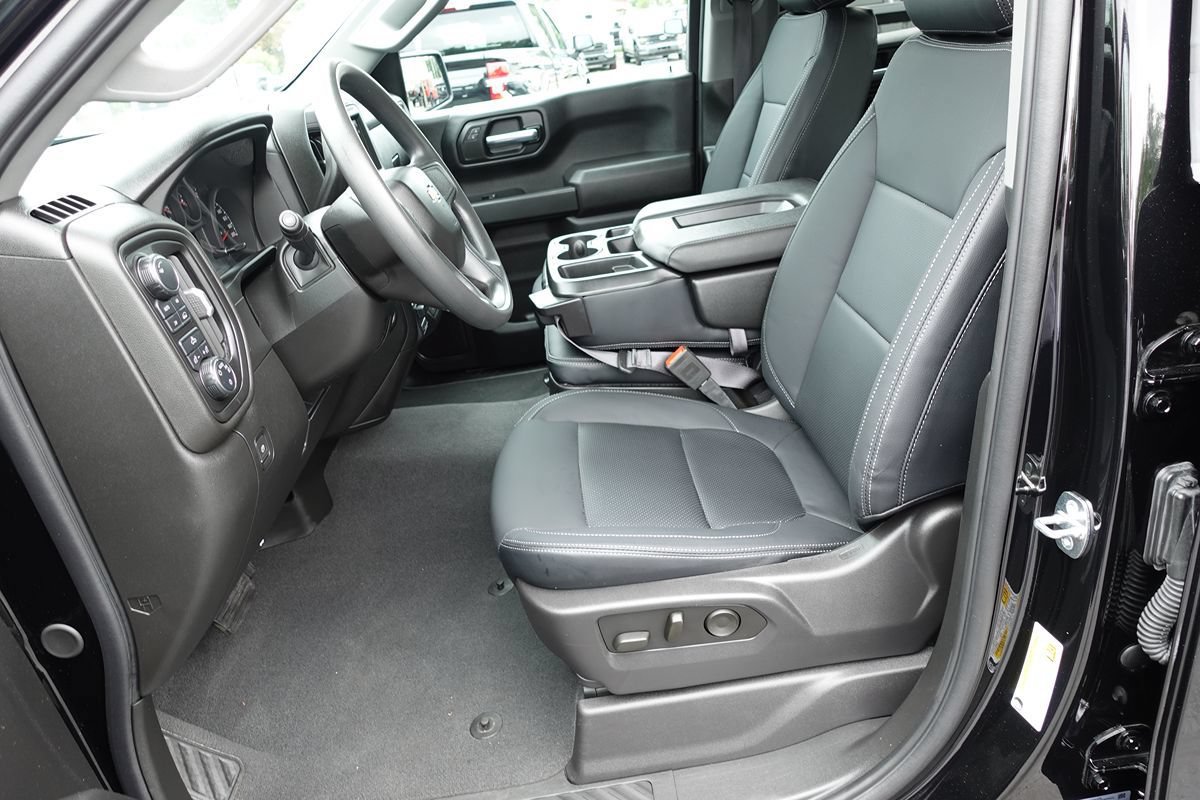 Used 2024 Chevrolet Silverado 1500 Custom AWD/4WD image 17