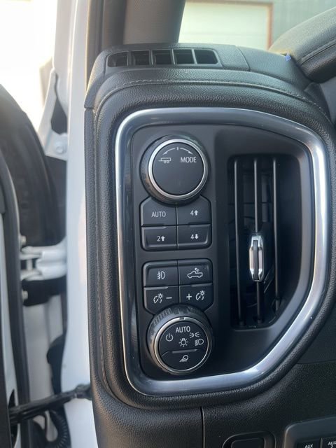 Used 2022 Chevrolet Silverado 2500 LTZ w/ LTZ Plus Package image 13