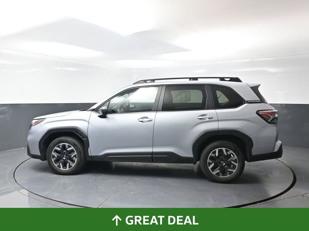 Used 2025 Subaru Forester Premium AWD/4WD image 11