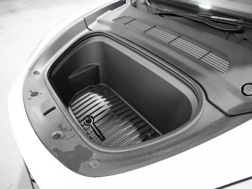 Used 2024 Tesla Model Y Performance AWD/4WD image 39