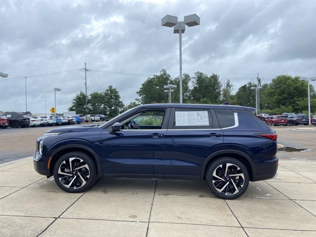Used 2023 Mitsubishi Outlander SE FWD image 11