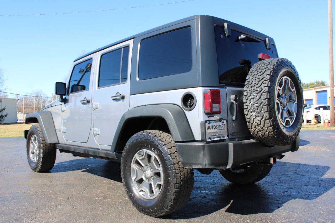 Used 2013 Jeep Wrangler Unlimited Rubicon w/ Dual Top Group image 12