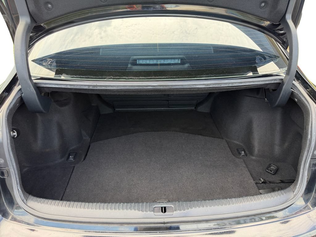 Used 2016 Lexus IS 200t RWD image 19