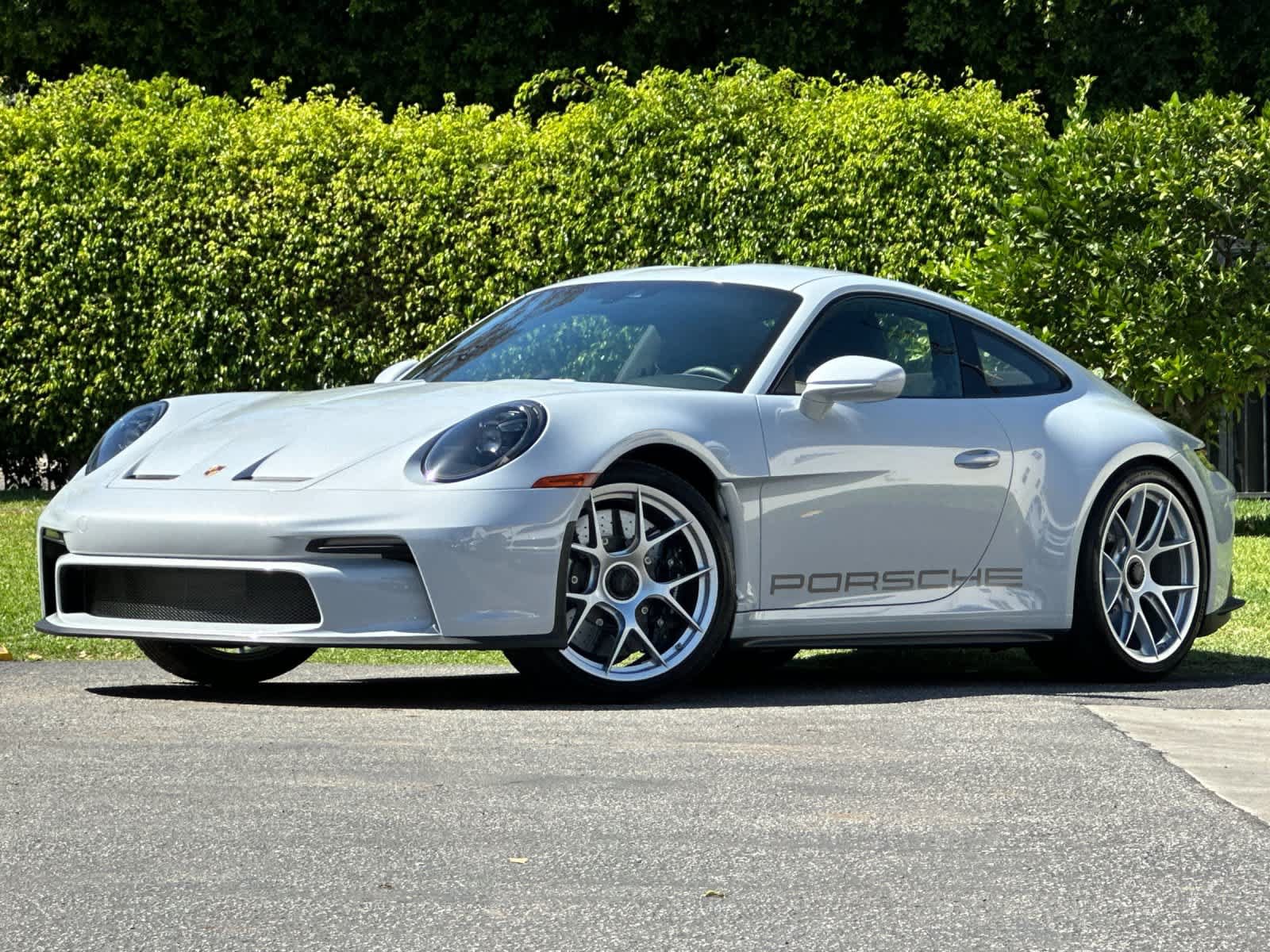 Certified 2024 Porsche 911 GT3 RS RWD image 1