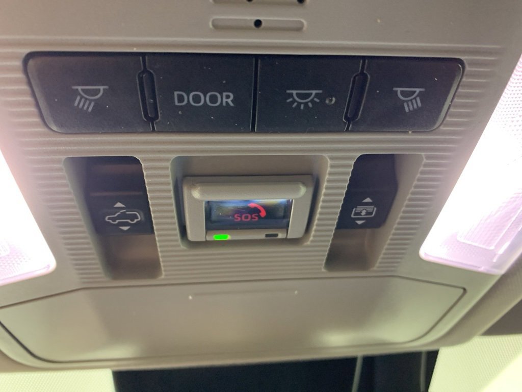 Used 2023 Toyota RAV4 Limited image 25