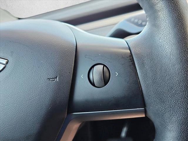 Used 2021 Tesla Model Y Long Range AWD/4WD image 19
