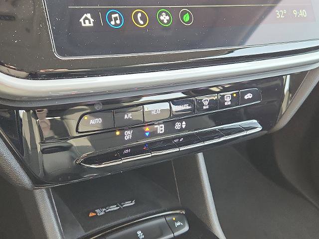 Certified 2023 Chevrolet Bolt EUV LT w/ Driver Confidence Package image 15