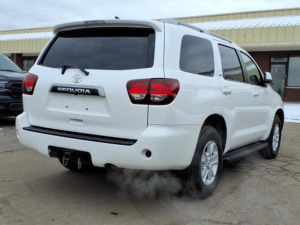 Used 2021 Toyota Sequoia SR5 image 5