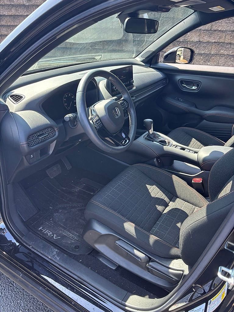 Used 2024 Honda HR-V Sport image 8