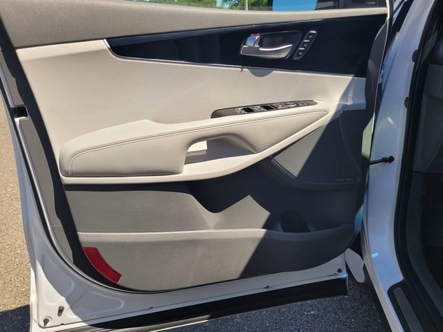 Used 2020 Kia Sorento SX image 16