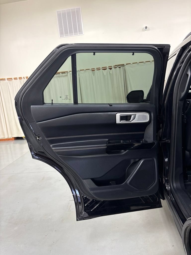 Used 2022 Ford Explorer ST w/ Equipment Group 401A AWD/4WD image 25