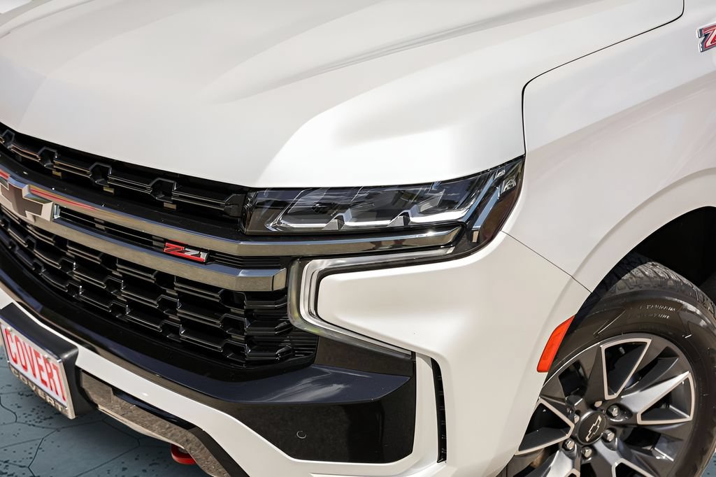Used 2022 Chevrolet Tahoe Z71 w/ Luxury Package AWD/4WD image 3