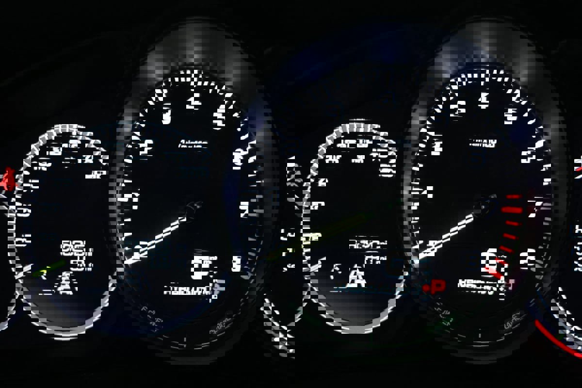 Used 2021 Porsche Panamera 4S w/ Premium Package image 12