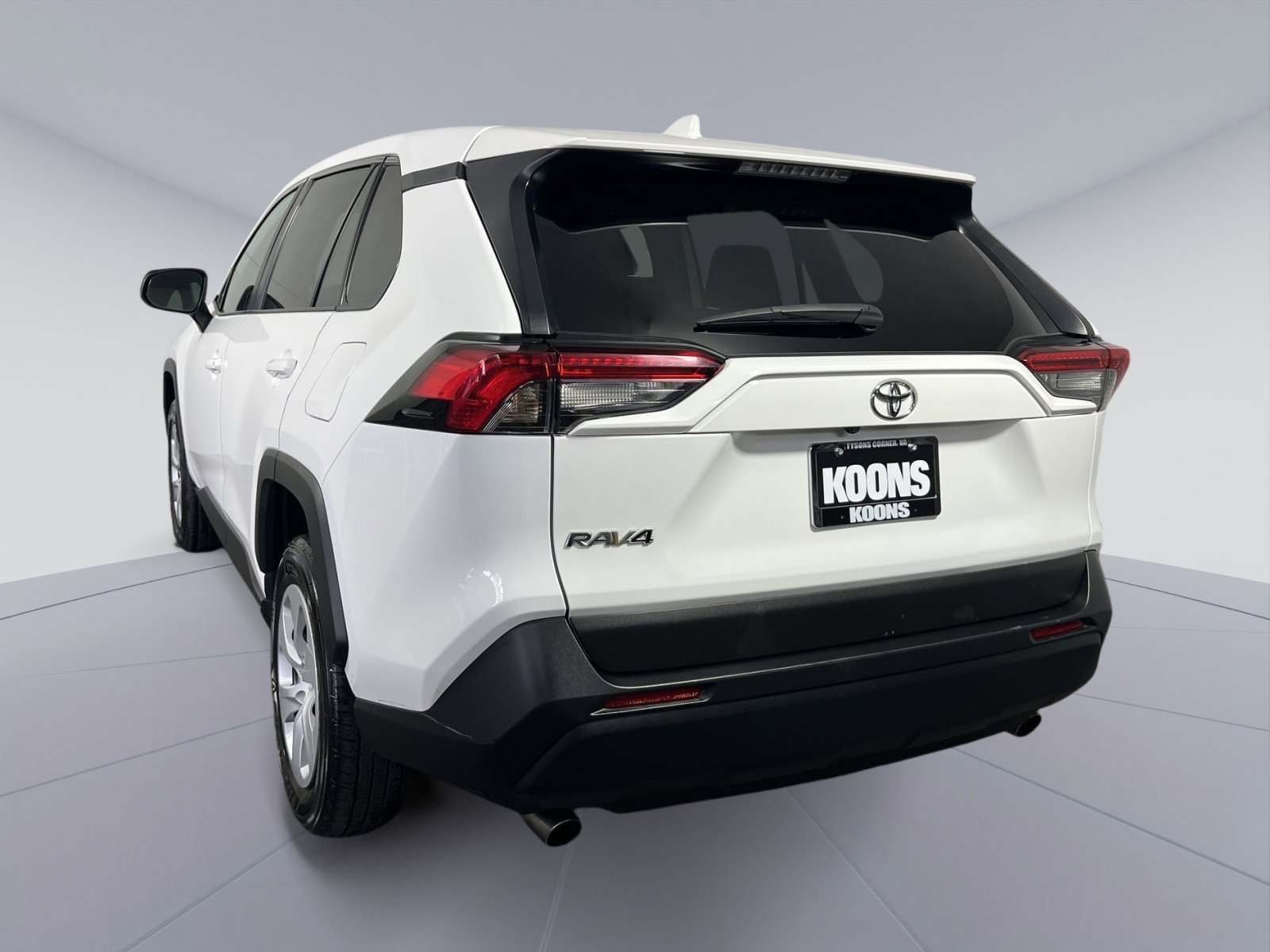 Used 2024 Toyota RAV4 LE image 4