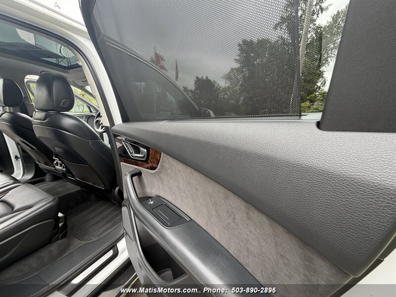 Used 2017 Audi Q7 3.0T Prestige AWD/4WD image 16