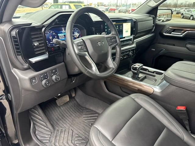 Used 2025 Chevrolet Silverado 1500 LT Trail Boss w/ Convenience Package II image 19