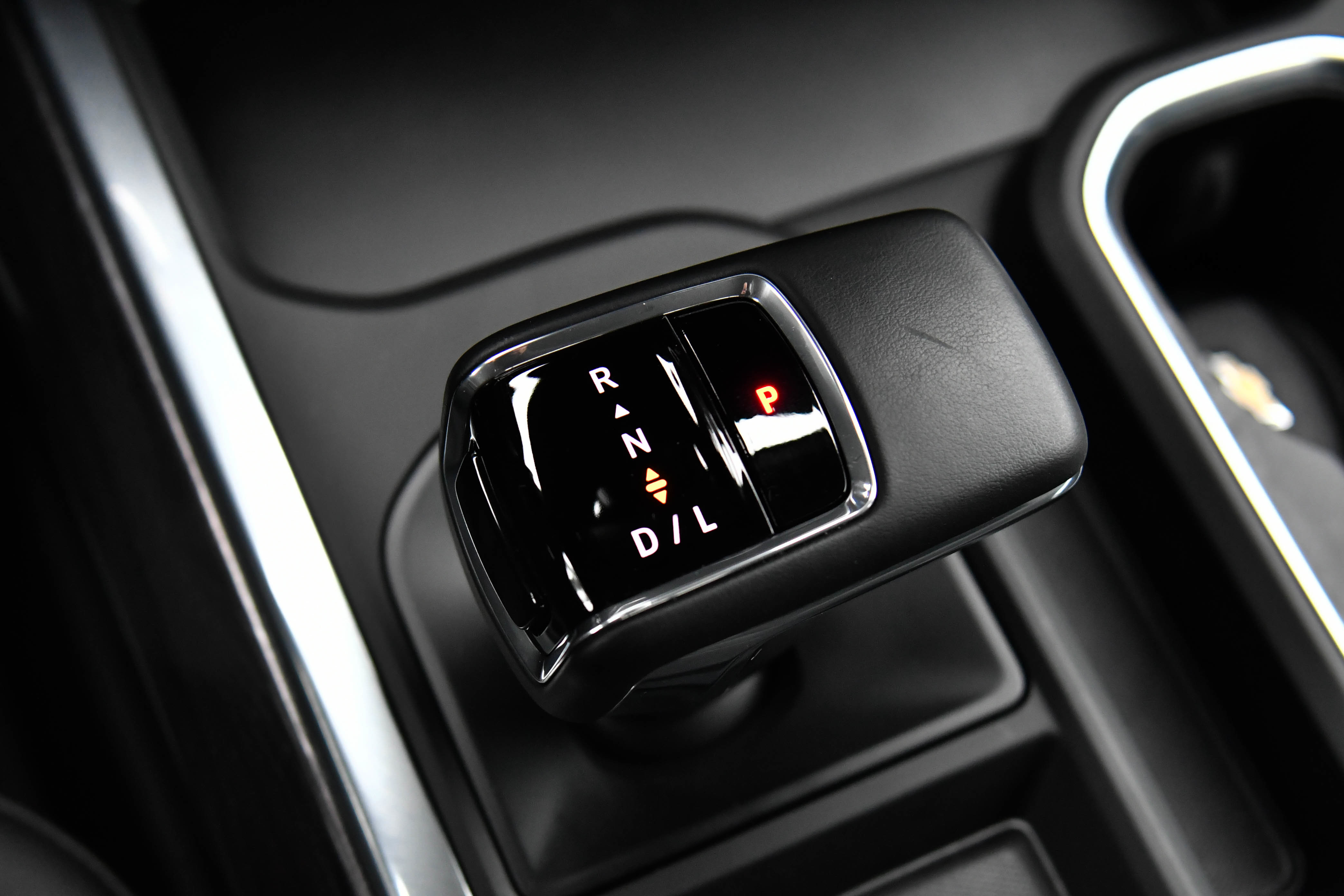 Used 2025 Chevrolet Silverado 1500 LTZ w/ Technology Package image 36