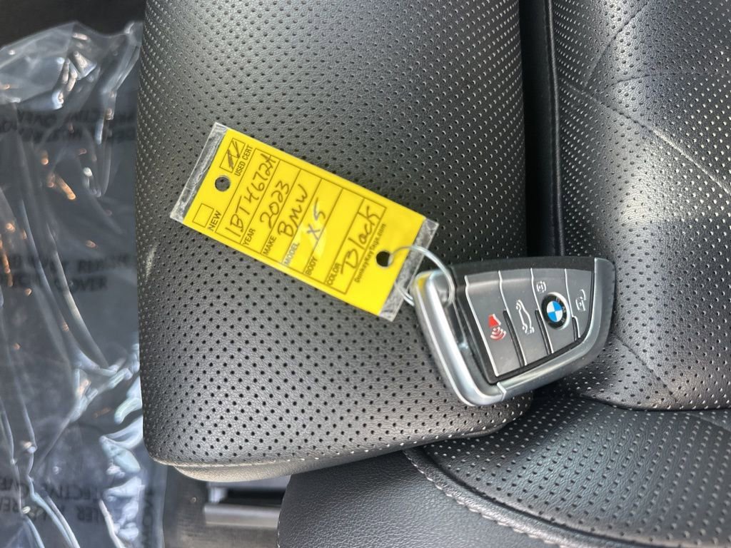 Used 2023 BMW X5 xDrive40i w/ Premium Package image 36