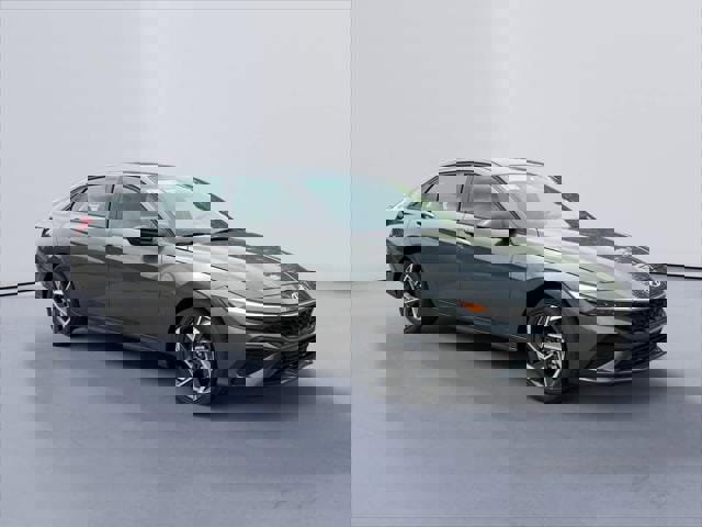 New 2025 Hyundai Elantra SEL