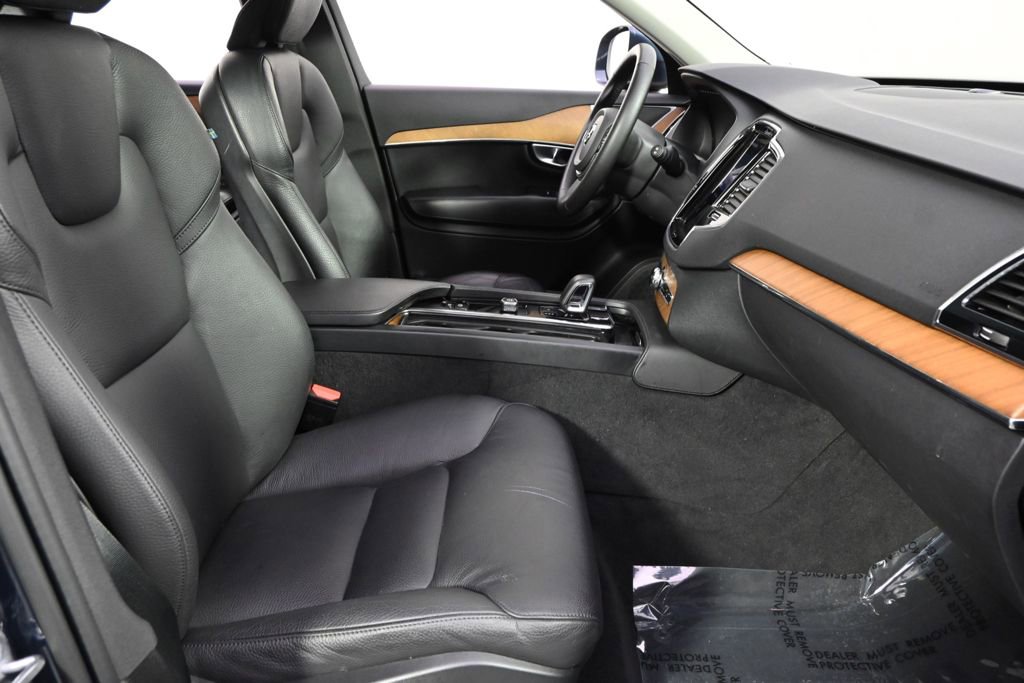 Used 2024 Volvo XC90 B6 Plus w/ Protection Package Premier image 16