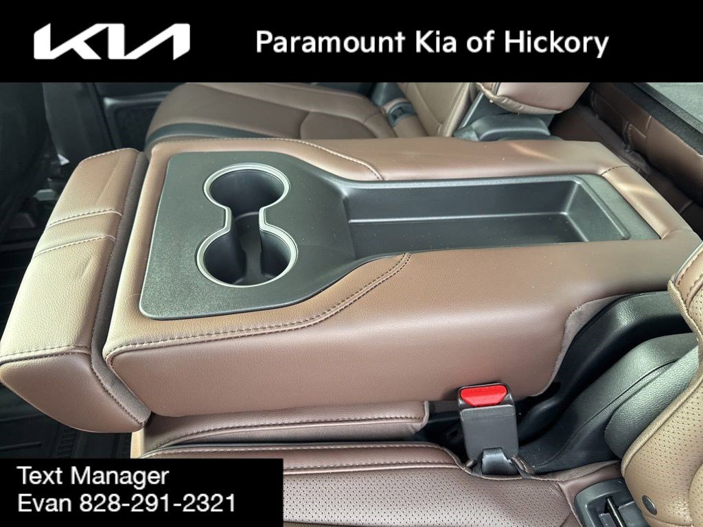 Used 2025 Honda Pilot Elite image 18