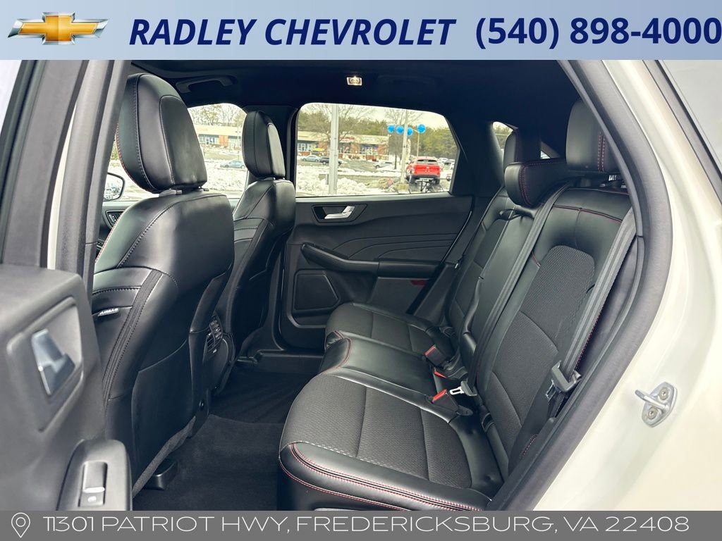 Used 2025 Ford Escape ST-Line w/ Equipment Group 301A image 12
