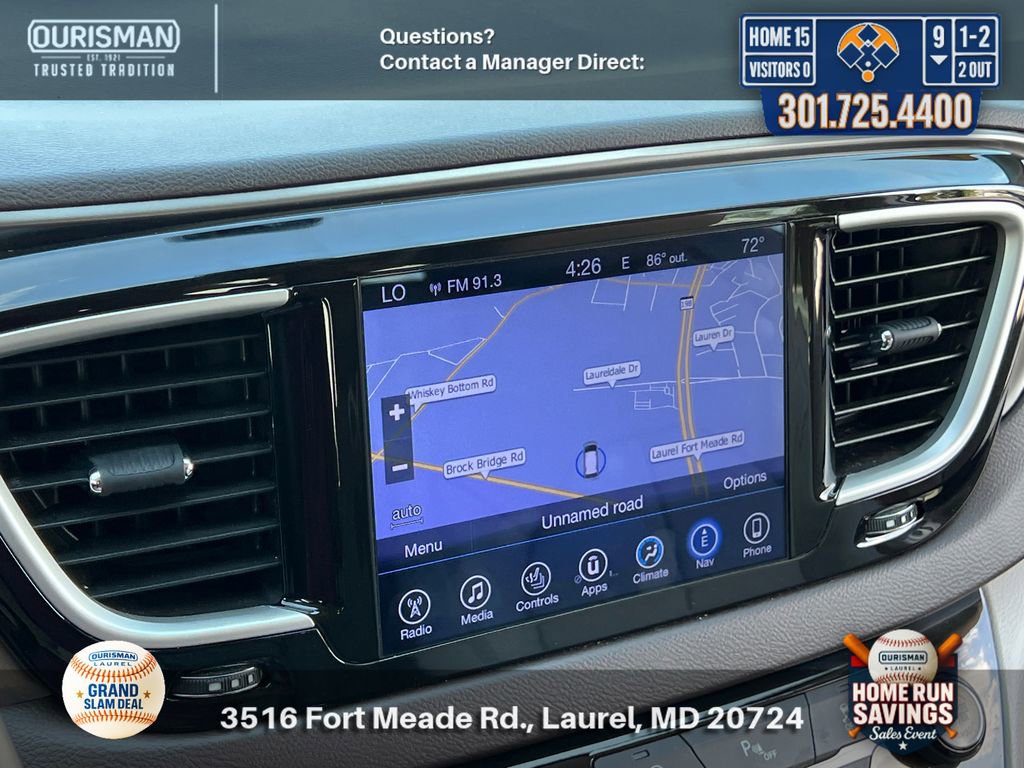 Used 2017 Chrysler Pacifica Touring-L w/ Tire & Wheel Group image 13