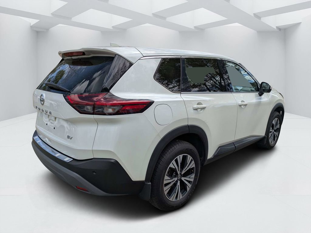Used 2021 Nissan Rogue SV FWD image 3