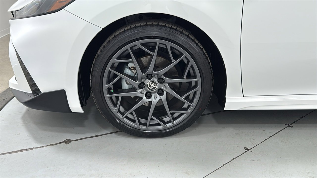 Certified 2025 Toyota Camry SE image 24