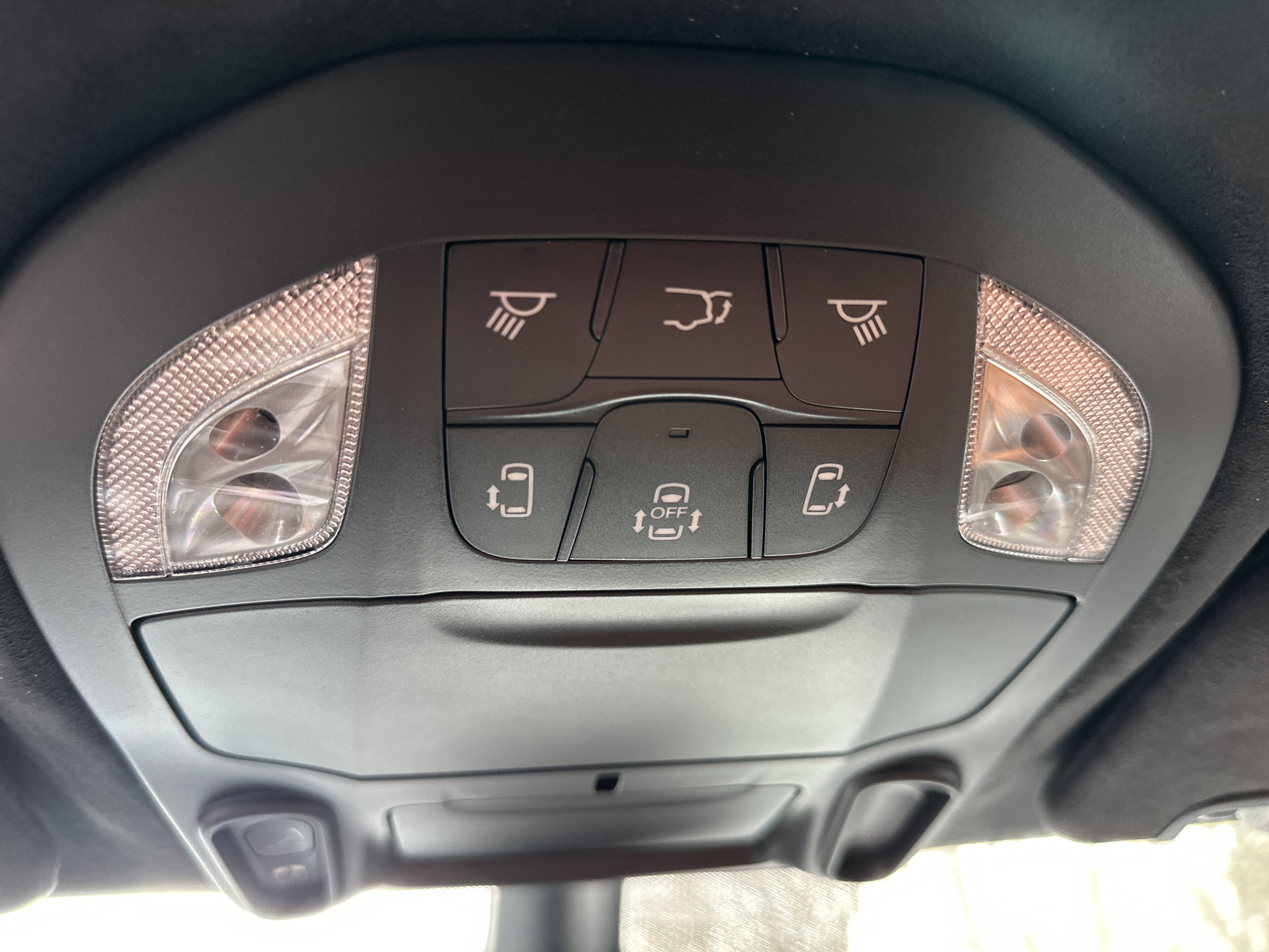 New 2026 Chrysler Pacifica Pinnacle image 8