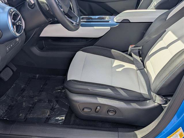 New 2025 Chevrolet Equinox EV LT w/ Convenience Package FWD image 4