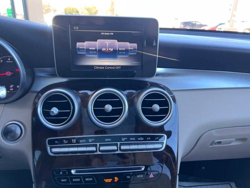 Used 2017 Mercedes-Benz GLC 300 w/ Premium 1 Package image 19