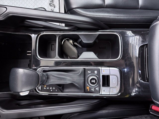 Used 2025 Kia Telluride S AWD/4WD image 25