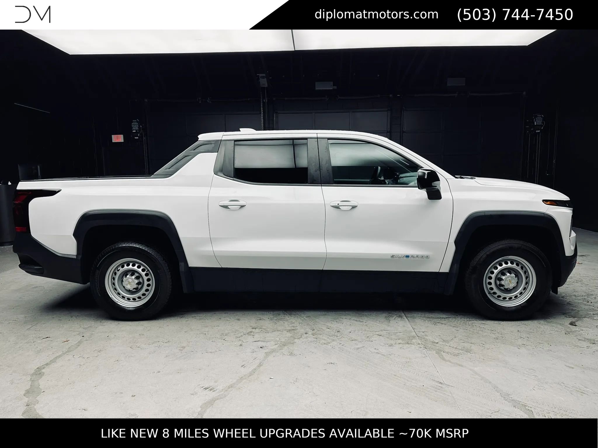 Used 2024 Chevrolet Silverado EV W/T AWD/4WD image 8