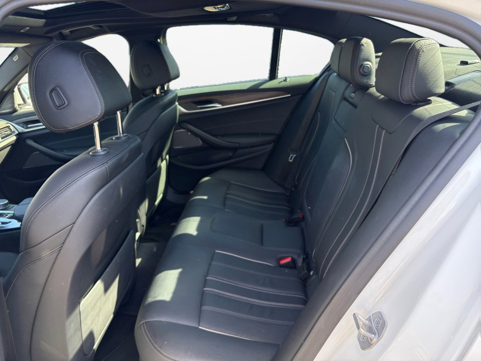 Used 2022 BMW 540i w/ Premium Package RWD image 13