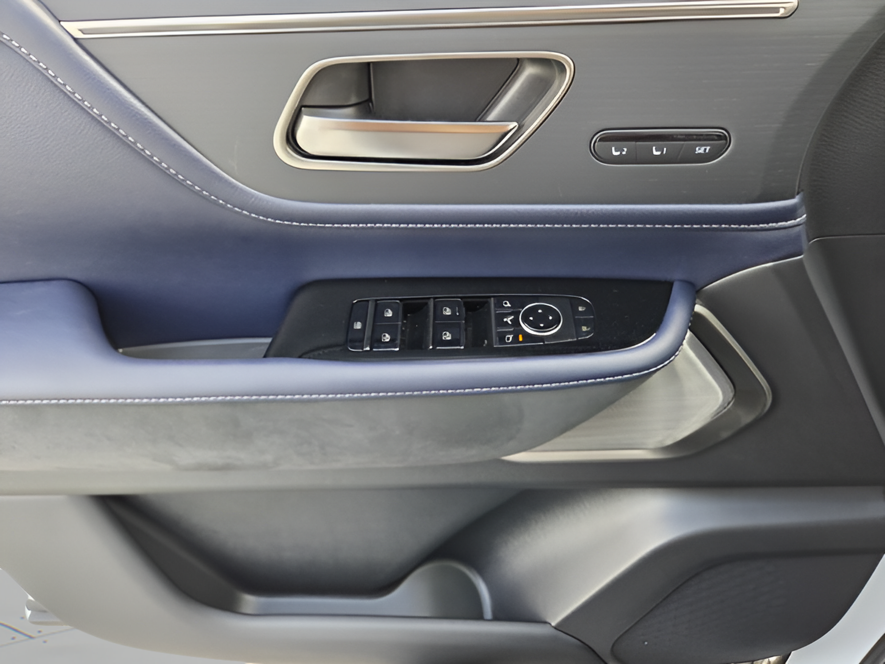 New 2026 INFINITI QX80 4WD image 22