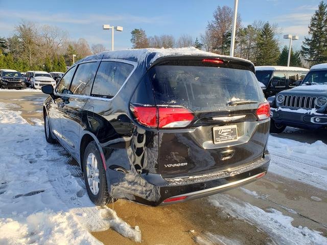 New 2026 Chrysler Voyager LX image 4