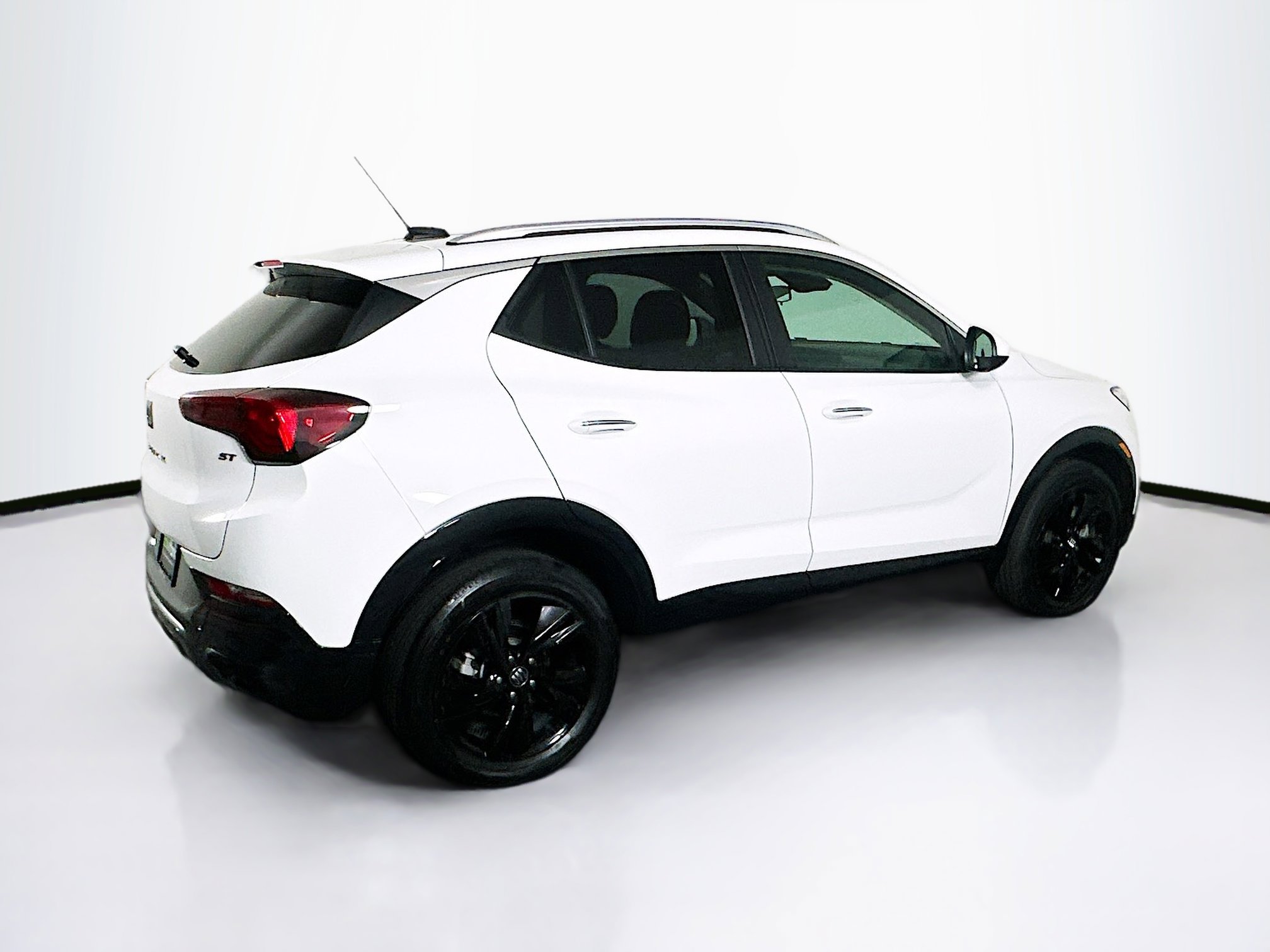 Used 2024 Buick Encore GX Sport Touring image 10