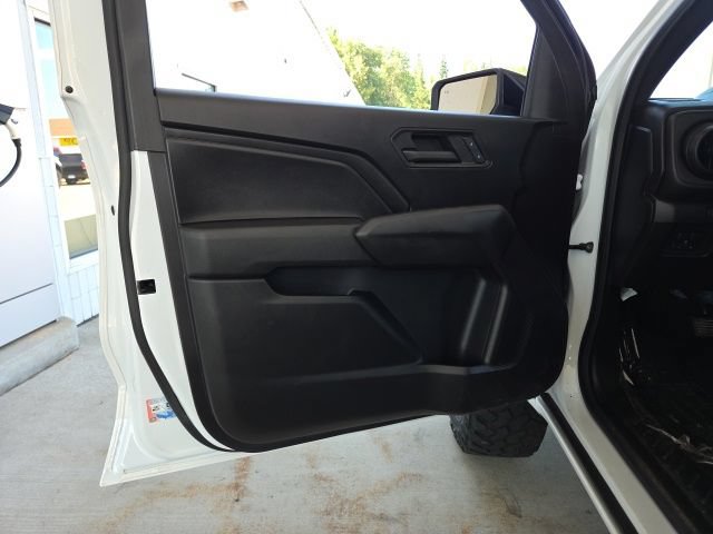 Used 2024 Chevrolet Colorado Trail Boss w/ Technology Package AWD/4WD image 41
