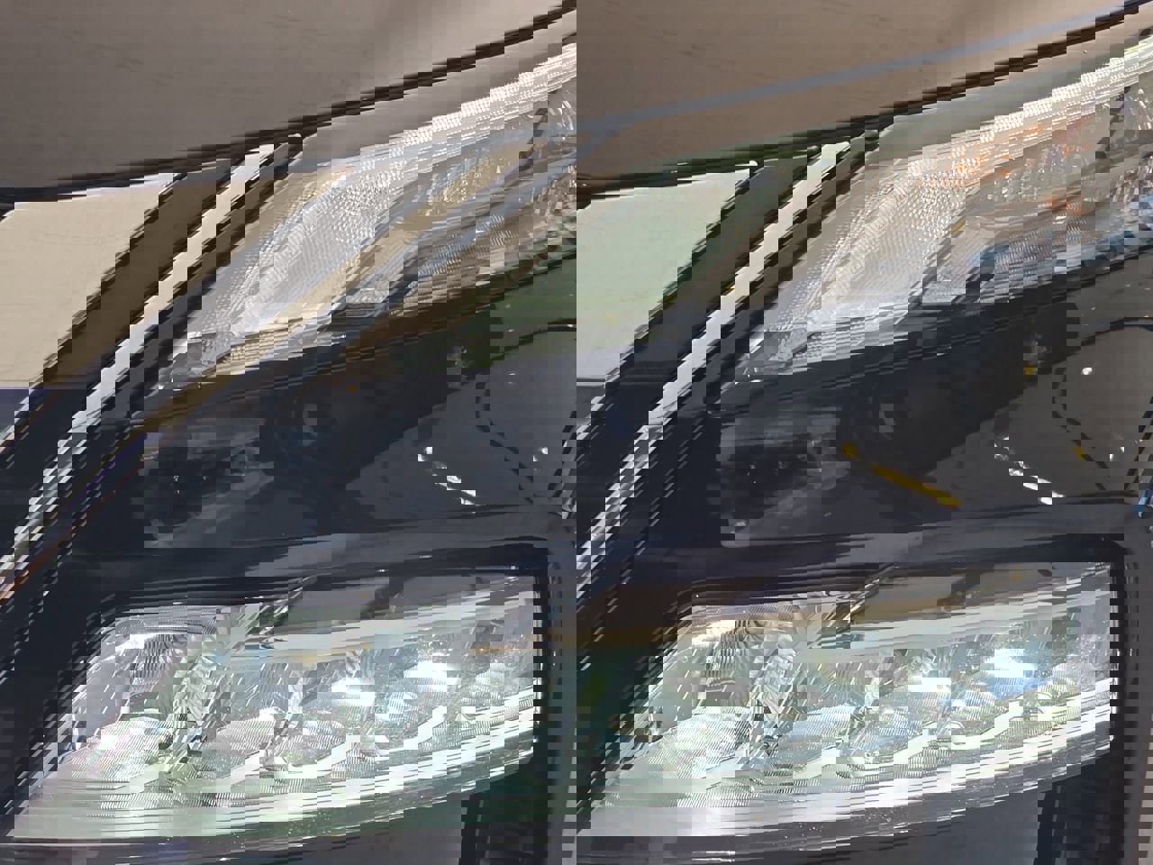 Used 2023 Nissan Rogue SV image 35