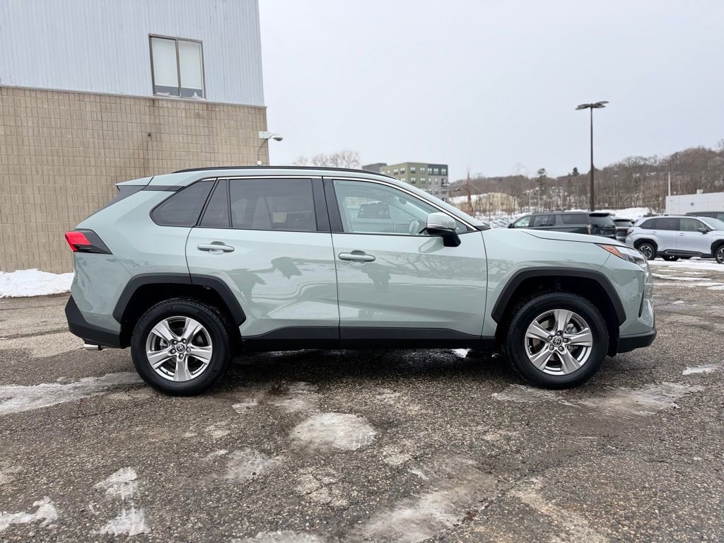 Used 2023 Toyota RAV4 XLE w/ Convenience Package AWD/4WD image 7