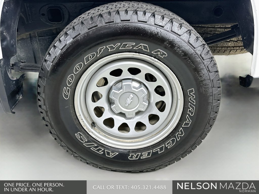 Used 2023 Chevrolet Silverado 1500 W/T w/ WT Value Package AWD/4WD image 29