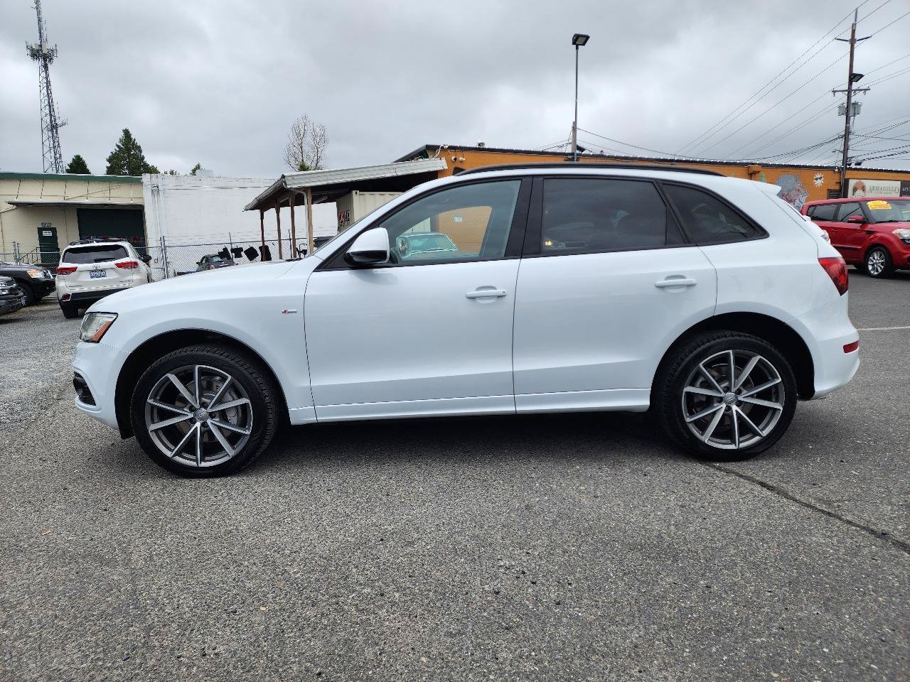 Used 2017 Audi Q5 3.0T Premium Plus w/ Technology Package AWD/4WD image 10