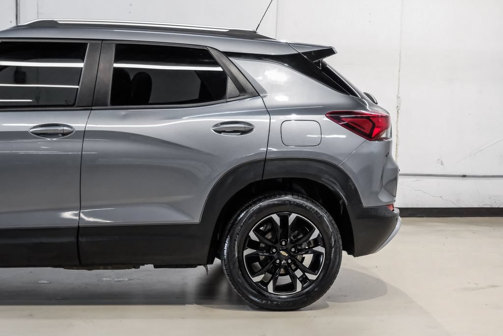 Used 2021 Chevrolet TrailBlazer LT w/ Sun and Liftgate Package FWD image 14