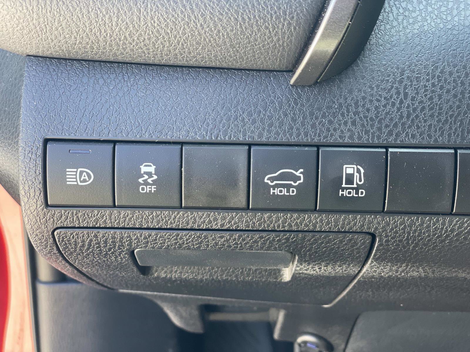 Used 2021 Toyota Camry SE FWD image 11